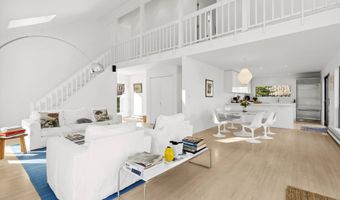 67 Scrimshaw Ln, Amagansett, NY 11930