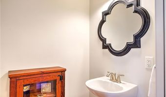7 Court Ave, Barrington, RI 02806