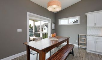 1202 NW Orchard Dr, Ankeny, IA 50023