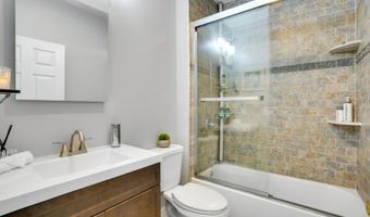20 Beech St, Belleville, NJ 07109