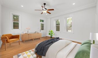 15 SEATON Pl NE 1, Washington, DC 20002