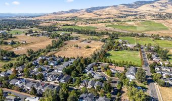 2082 E Main St, Ashland, OR 97520