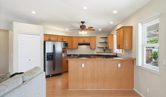 77 Kealohilani St, Kahului, HI 96732