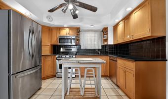27 MECHANIC St, Bayonne, NJ 07002