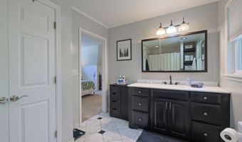 70 Cedar Tree Dr, Alloway, NJ 07422
