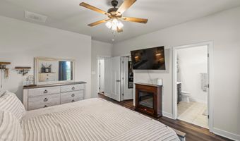 103 BURKWOOD Ter, Lake Frederick, VA 22630