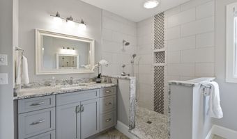 89 Alpine Dr, Burlington, CT 06013
