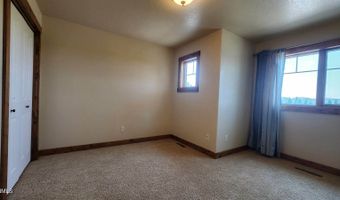 518 Medora Ave, Bismarck, ND 58503