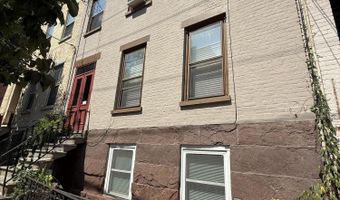 31 Elm St Garden, Albany, NY 12202