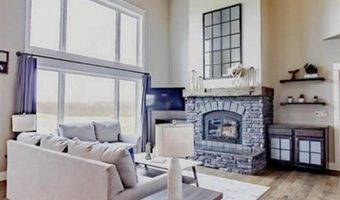 9174 207th Ave, Anamosa, IA 52205