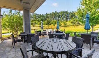 2141 Magenta Ln, Algonquin, IL 60102
