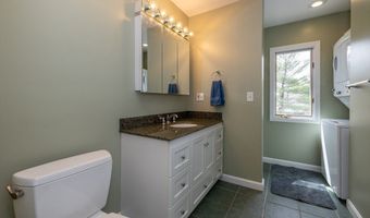 39 Neillian St 39, Bedford, MA 01730