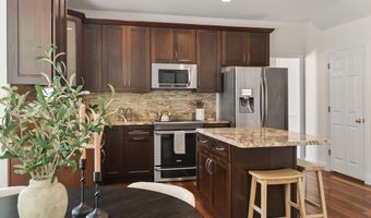 916 KING JAMES LANDING Rd, Annapolis, MD 21403