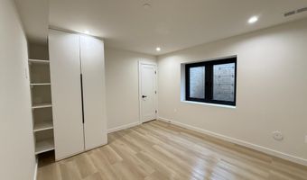 8908 MOHAWK Ln, Bethesda, MD 20817