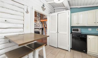 4 Ottawa Trl, Narragansett, RI 02882