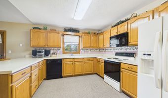 211 Orchard Ln, Alexandria, IN 46001