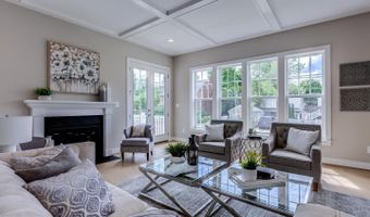 934 19TH St S, Arlington, VA 22202
