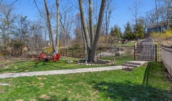 1046 Lakeside Dr E, Alloway, NJ 07422