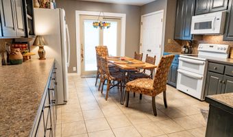 2528 Jasmine Dr, Benton, AR 72015