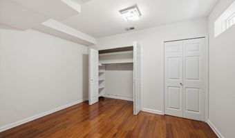 2243 Sun Valley Dr, Ann Arbor, MI 48108