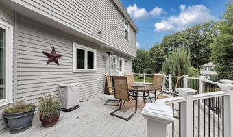 5 Strawberry Ln, Billerica, MA 01821