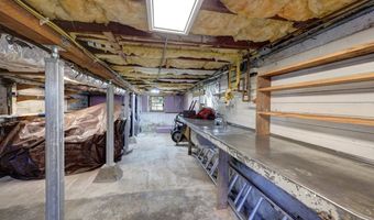 369 37th St, Astoria, OR 97103
