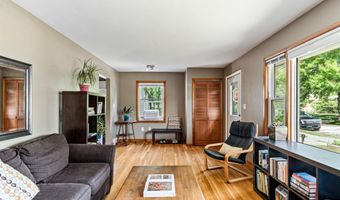 21 Alder Ln, Burlington, VT 05401