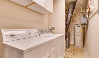 5075 MINDA Ct, Alexandria, VA 22304
