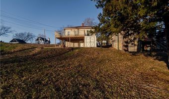 1520 S 7th St, Atchison, KS 66002