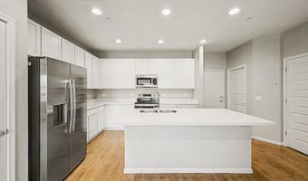 733 E COMMONWEALTH Ave 27, Chandler, AZ 85225