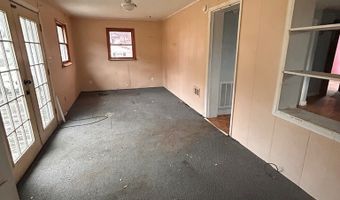 18585 Midland Trl, Ansted, WV 25812