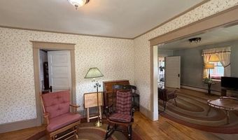 10 Palm St, Baileyville, ME 04694