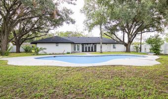 1101 Lillian St, Alice, TX 78332