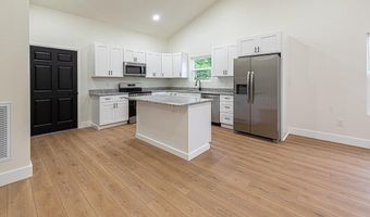 135 Short St, Athens, TN 37303