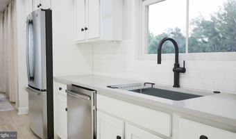 25628 RED CHERRY Dr, Aldie, VA 20105