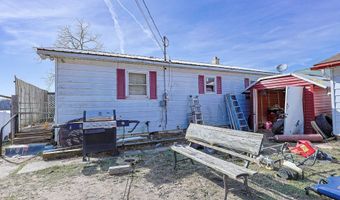 692 Lake 16 Dr, Allegan, MI 49010