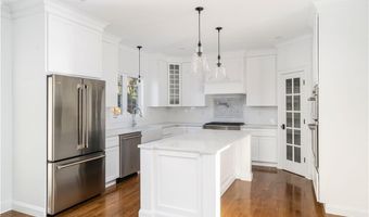 74 Cardinal Rd, Cranston, RI 02921
