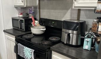 913 Elm Hill Dr, Brandon, MS 39042