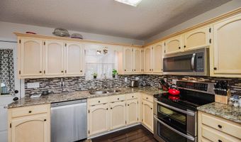 118 DOGWOOD Trl, Alabaster, AL 35007