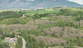 260 LCDR Fred Eskew Ln, Bonners Ferry, ID 83805