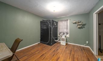 205 S 1st Ave, Brandon, SD 57005