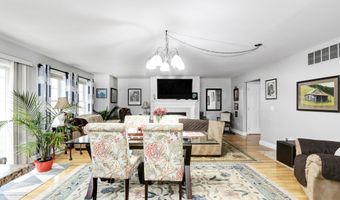 107 W Church St, Absecon, NJ 08201