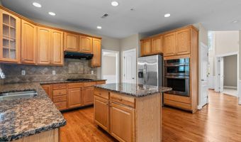 18409 POLYNESIAN Ln, Boyds, MD 20841