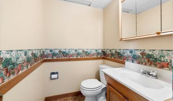 1218 Chavaniac Dr, Ballwin, MO 63011