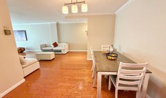 1300 ARMY NAVY Dr 823, Arlington, VA 22202
