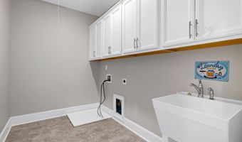 426 Tintern Ln, Apex, NC 27523
