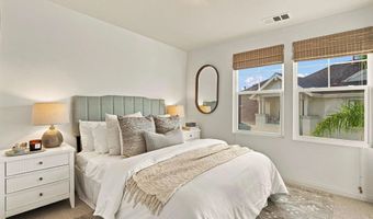 845 Harbor Cliff Way 305, Oceanside, CA 92054