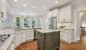 1006 Meadow Brk, Woodstock, GA 30188