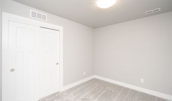 713 NE Oak Ridge Dr, Ankeny, IA 50021