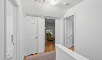 5901 DEVONSHIRE Dr, Bethesda, MD 20816